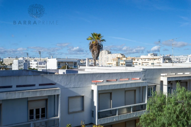 Moradia T4 para Venda em Faro (Sé e São Pedro) Foto 29