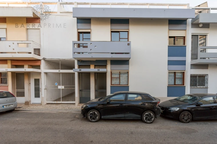 Moradia T4 para Venda em Faro (Sé e São Pedro) Foto 30