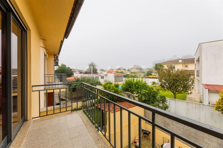 Moradia T3 para Venda em Turiz Foto 17