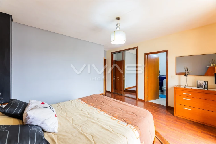 Moradia T3 para Venda em Turiz Foto 25