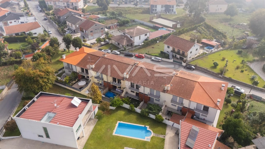 Moradia T3 para Venda em Turiz Foto 30