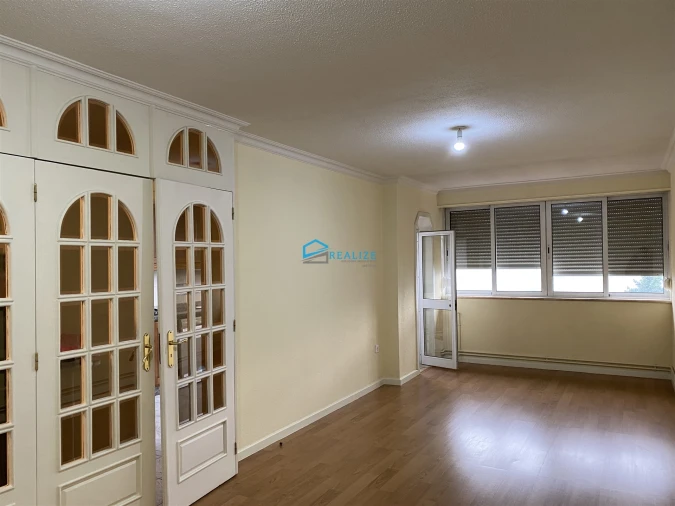 Apartamento T3 para Arrendamento em Nossa Senhora da Conceição, São Pedro e São Dinis Foto 19