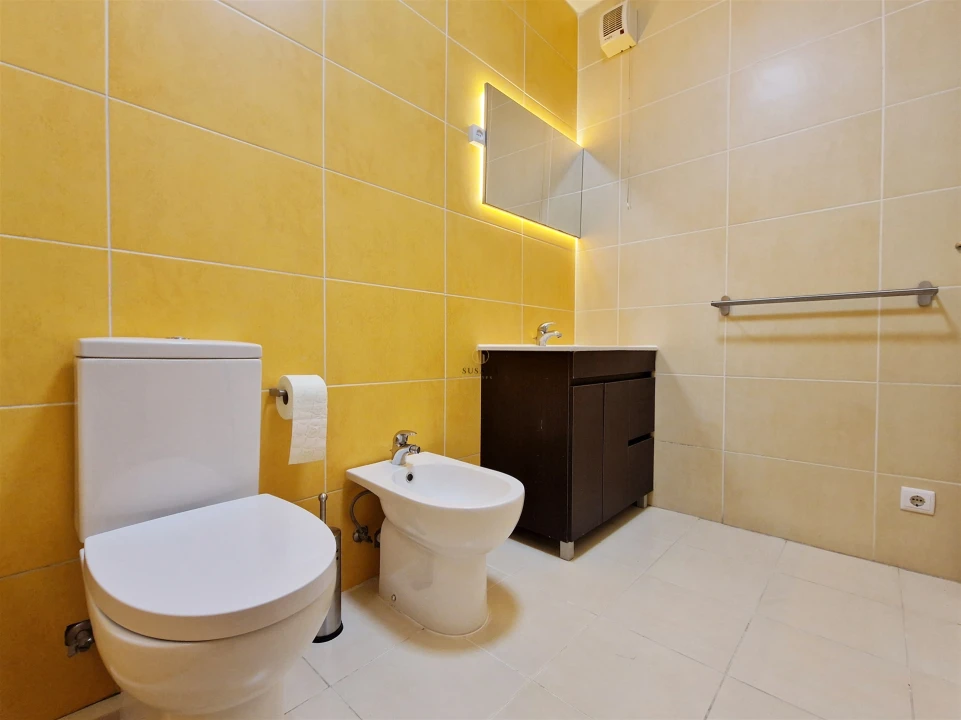 Apartamento T5 para Venda em Viseu Foto 26