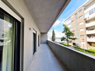 Apartamento T5 para Venda em Viseu