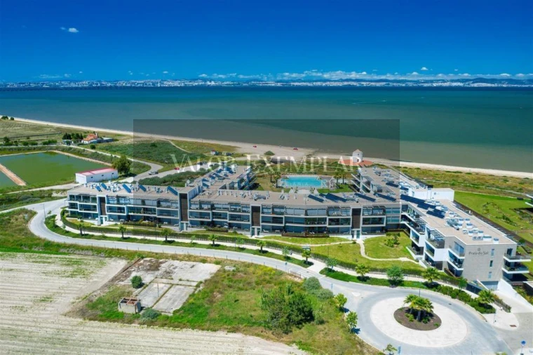 Apartamento T1 para Venda em Alcochete Foto 2