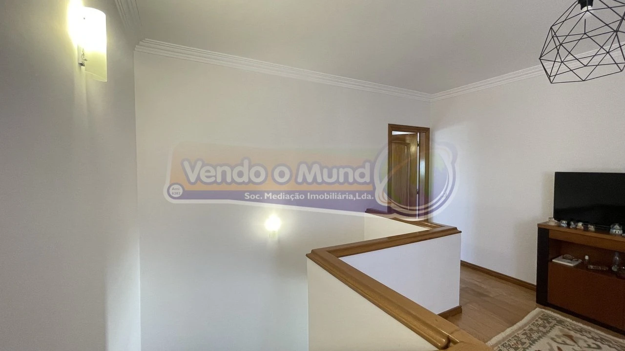 Moradia T4 para Venda em Vila Franca de Xira Foto 17