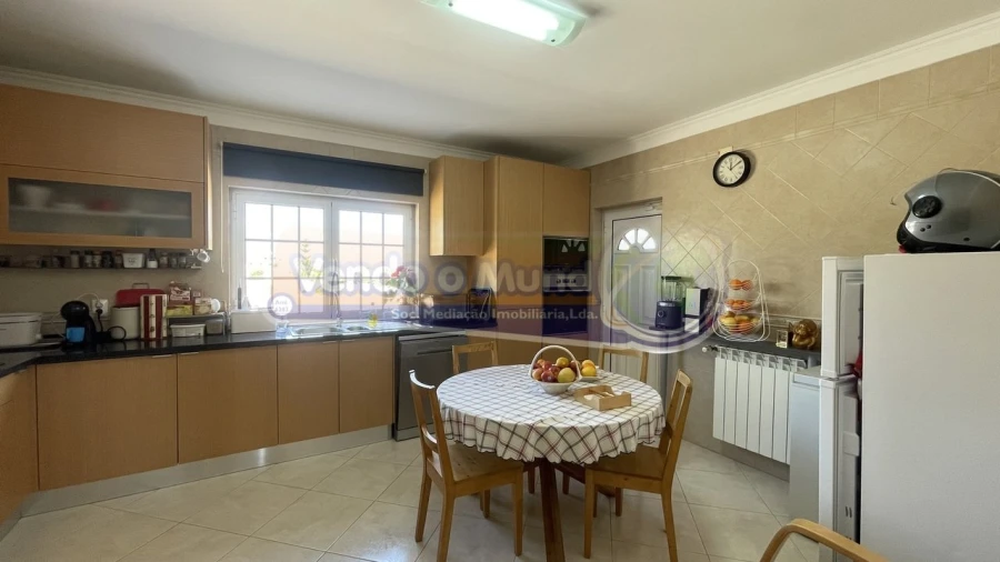 Moradia T4 para Venda em Vila Franca de Xira Foto 3