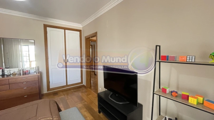 Moradia T4 para Venda em Vila Franca de Xira Foto 8