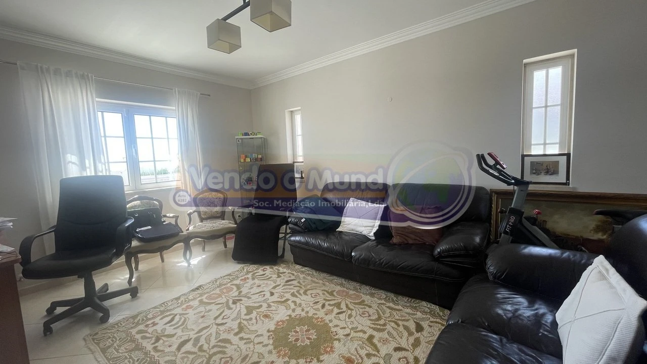 Moradia T4 para Venda em Vila Franca de Xira Foto 6