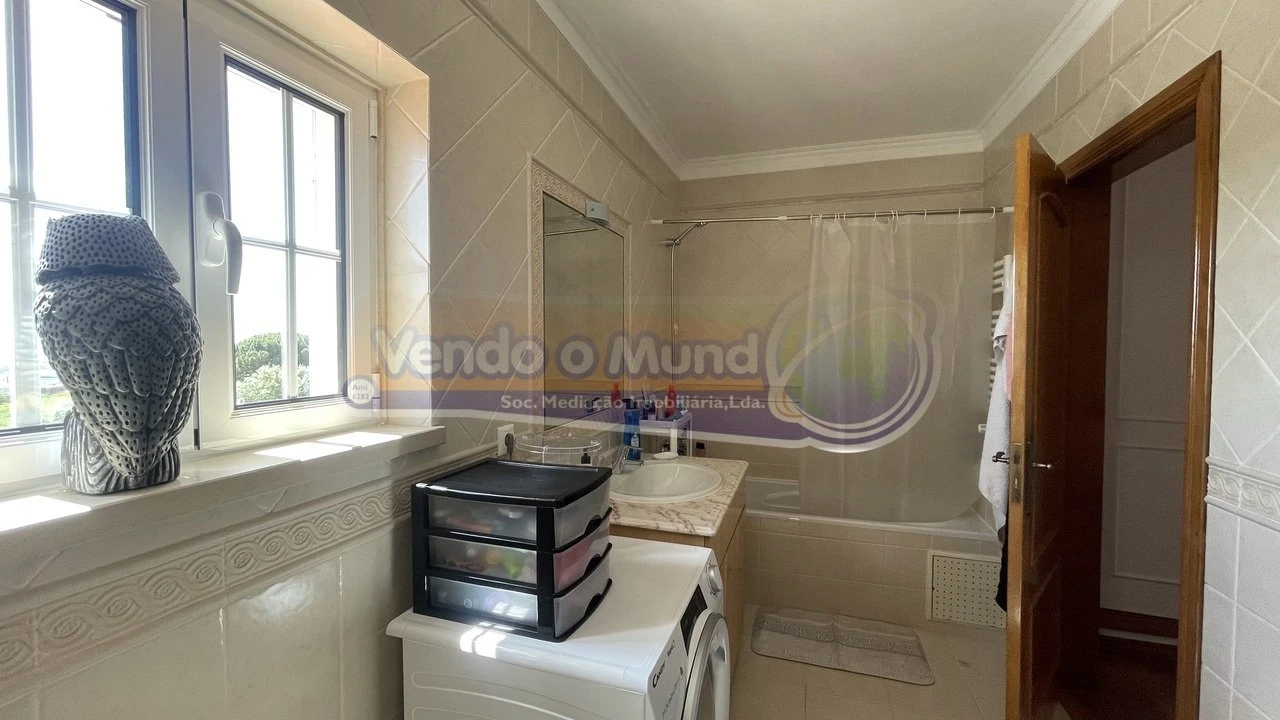 Moradia T4 para Venda em Vila Franca de Xira Foto 13