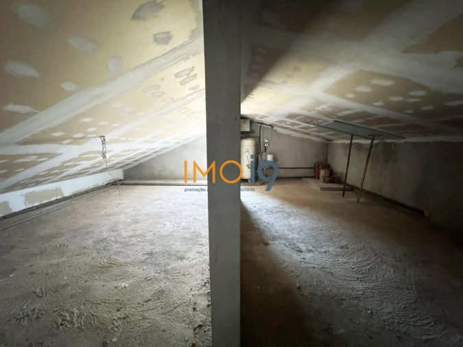 Moradia T5 para Venda em Fatima Foto 17