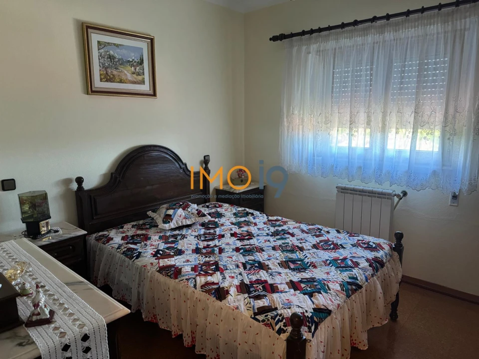 Moradia T5 para Venda em Fatima Foto 13