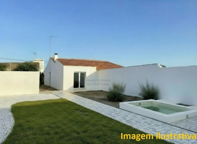 Moradia T3 para Venda em Santiago Maior