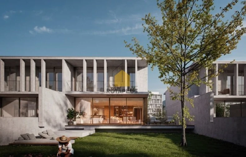 Moradia T3 para Venda em Arcozelo Foto 2