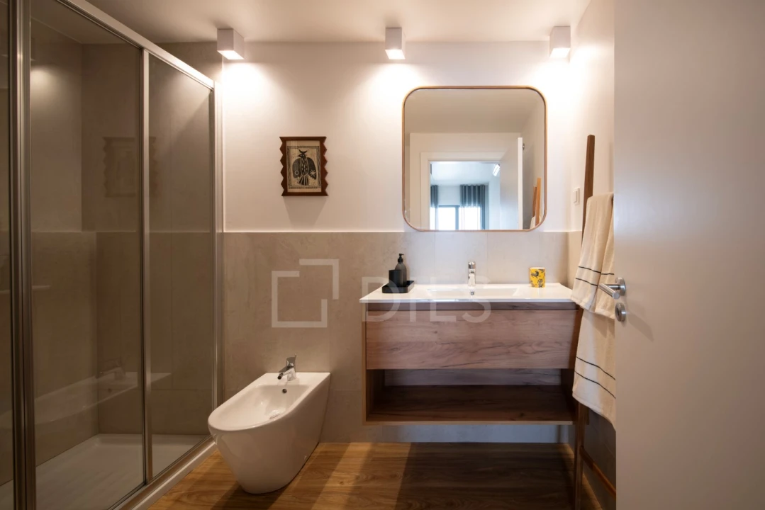 Apartamento T2 para Venda em Santo António dos Cavaleiros e Frielas Foto 18