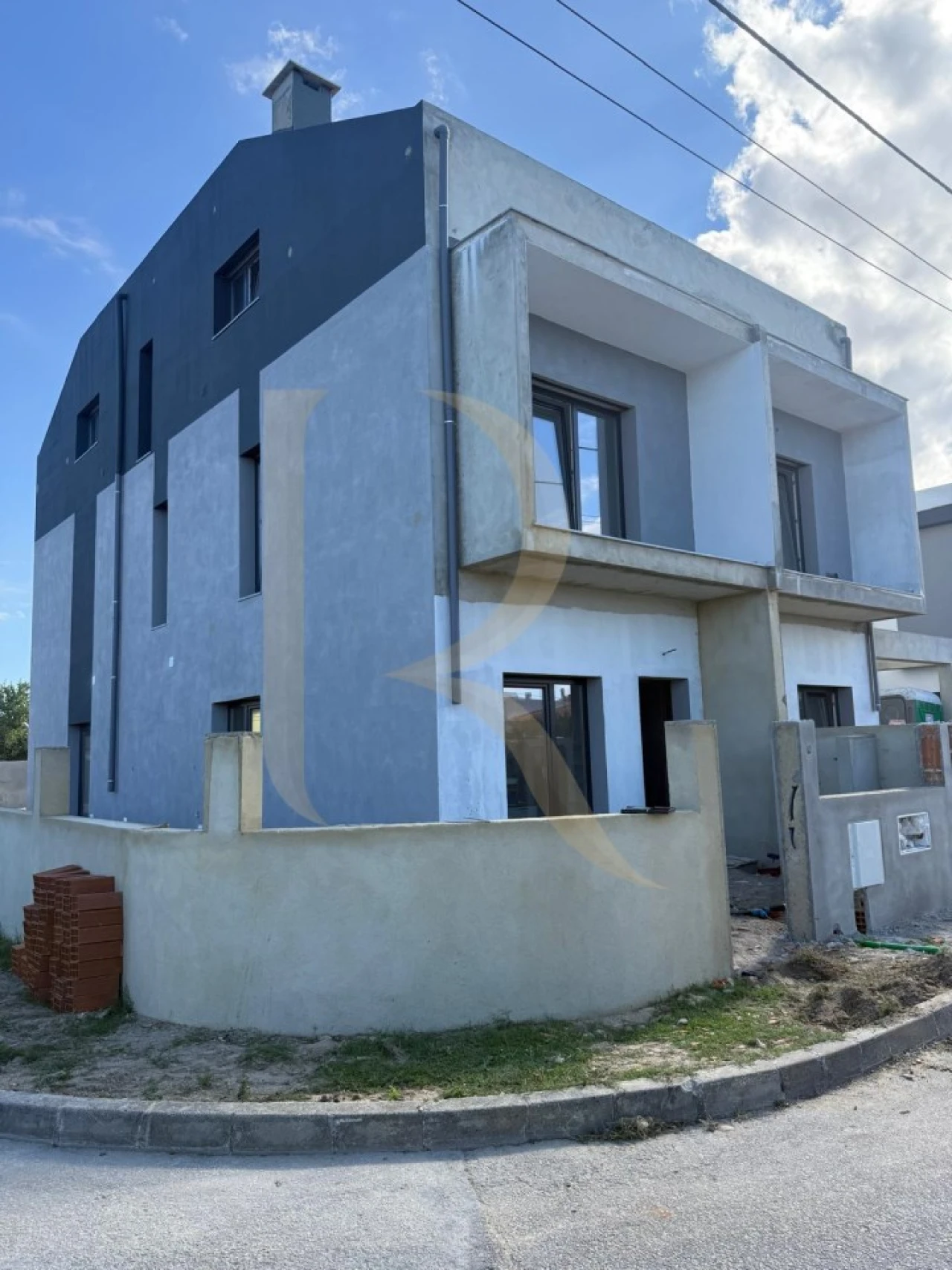 Moradia T4 para Venda em Fernao Ferro Foto 1