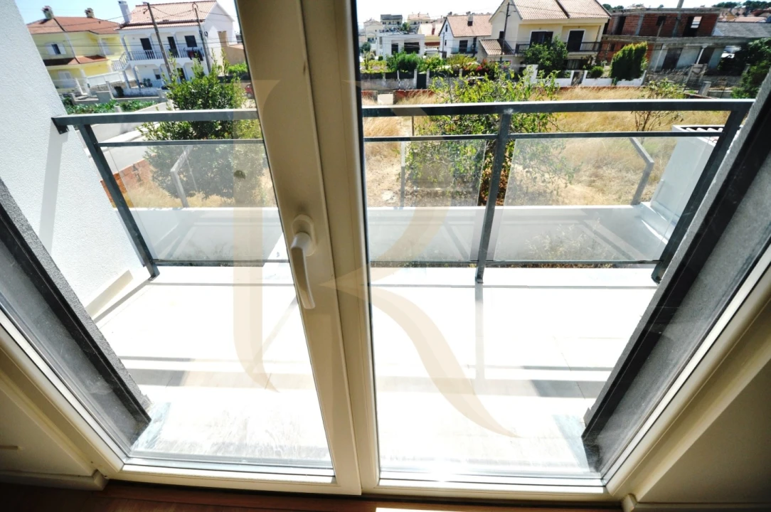 Moradia T4 para Venda em Fernao Ferro Foto 15