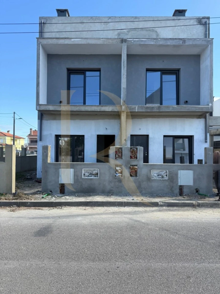 Moradia T4 para Venda em Fernao Ferro Foto 5