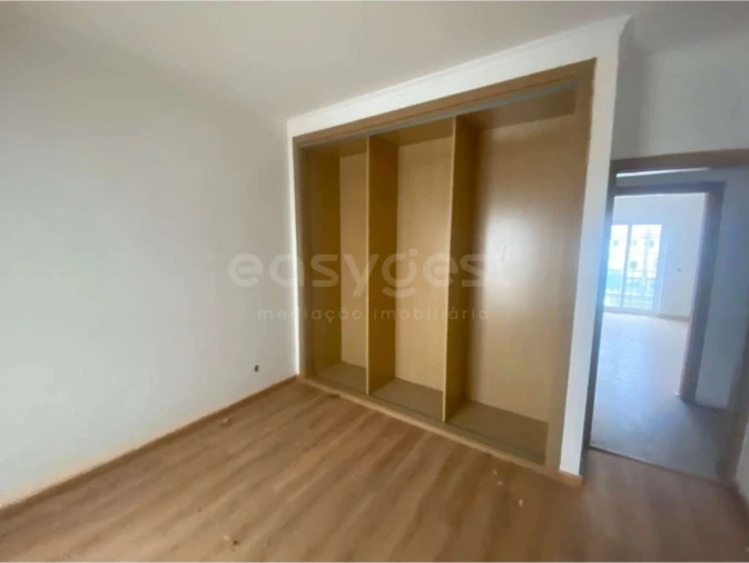 Prédio para Venda em Algoz e Tunes Foto 5