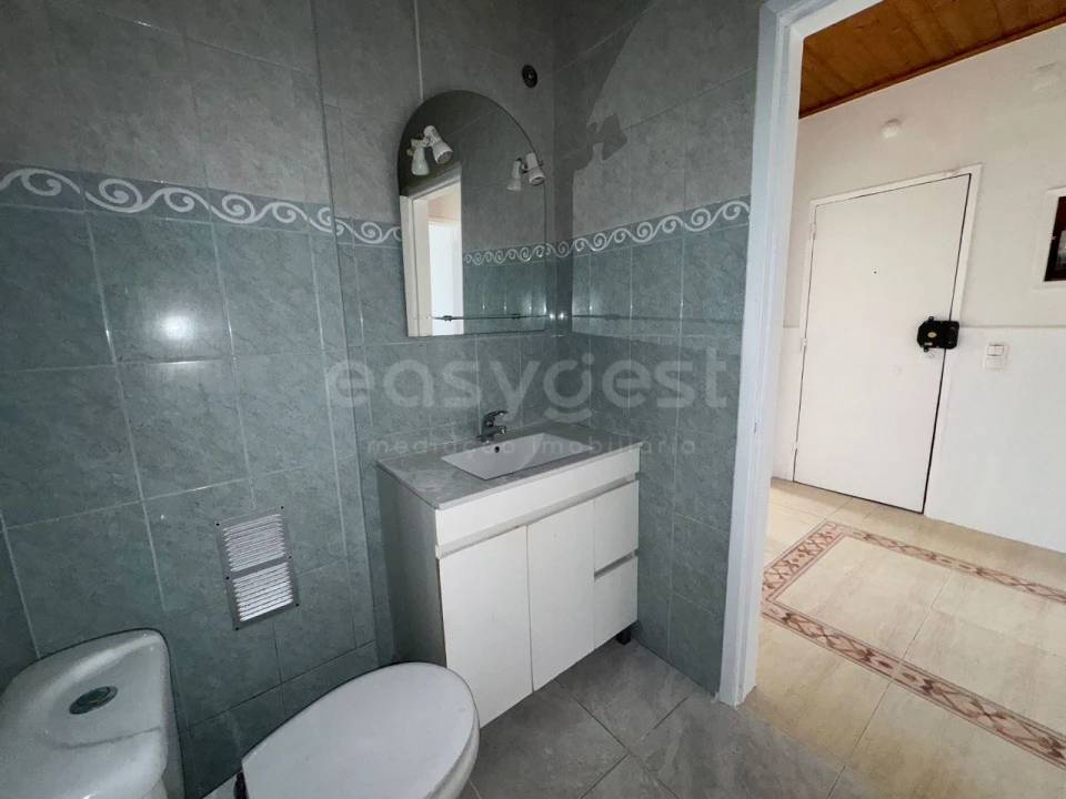 Apartamento T2 para Venda em Baixa da Banheira e Vale da Amoreira Foto 9