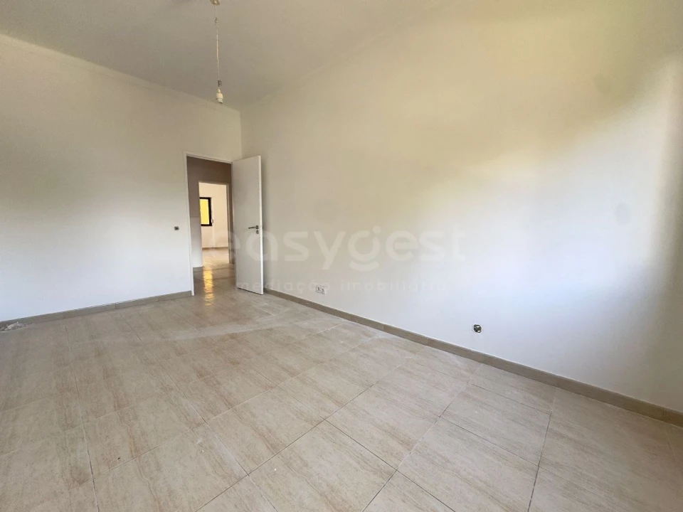 Apartamento T2 para Venda em Baixa da Banheira e Vale da Amoreira Foto 20
