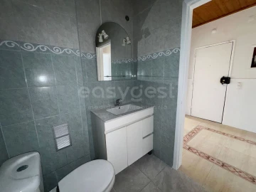 Apartamento T2 para Venda em Baixa da Banheira e Vale da Amoreira