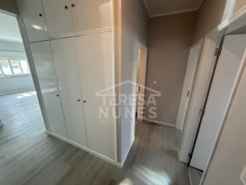 Apartamento T3 para Venda em Laranjeiro e Feijó