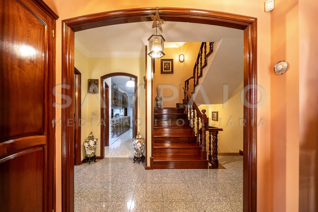 Moradia T6 para Venda em Gondomar (São Cosme), Valbom e Jovim Foto 6