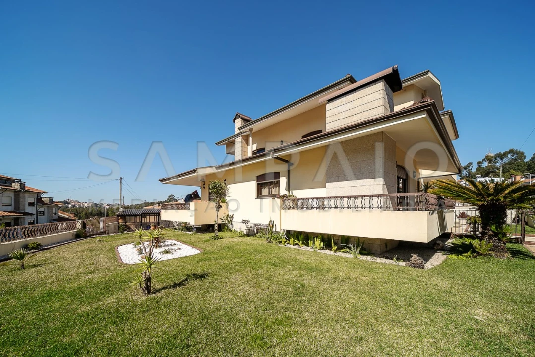 Moradia T6 para Venda em Gondomar (São Cosme), Valbom e Jovim Foto 18