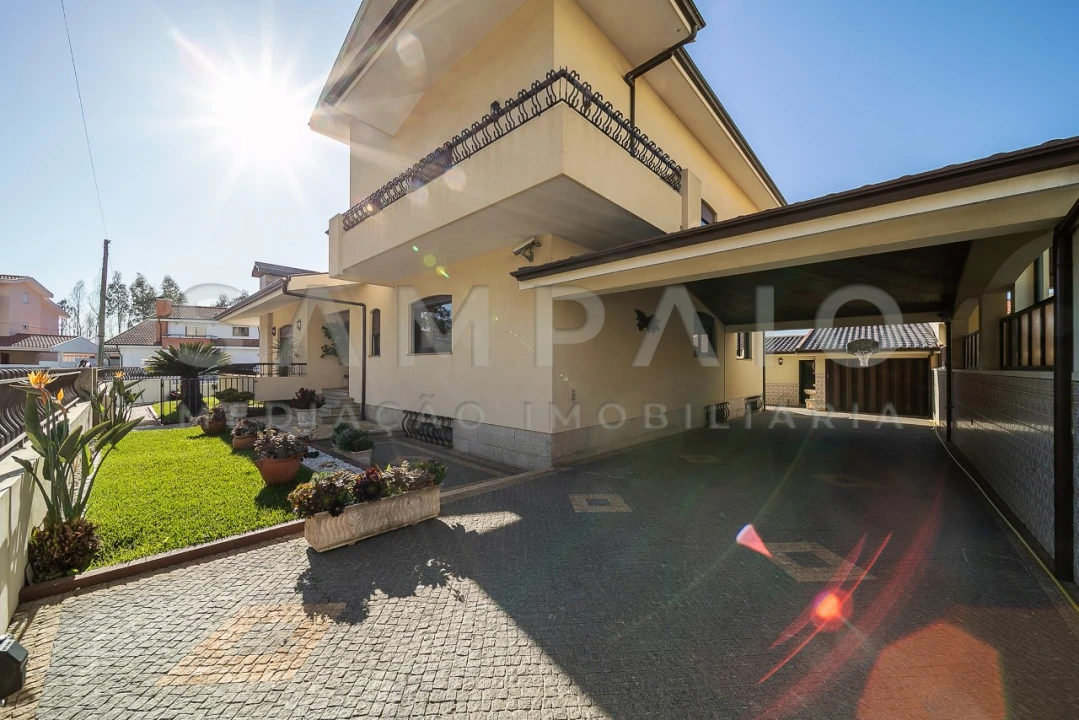 Moradia T6 para Venda em Gondomar (São Cosme), Valbom e Jovim Foto 20