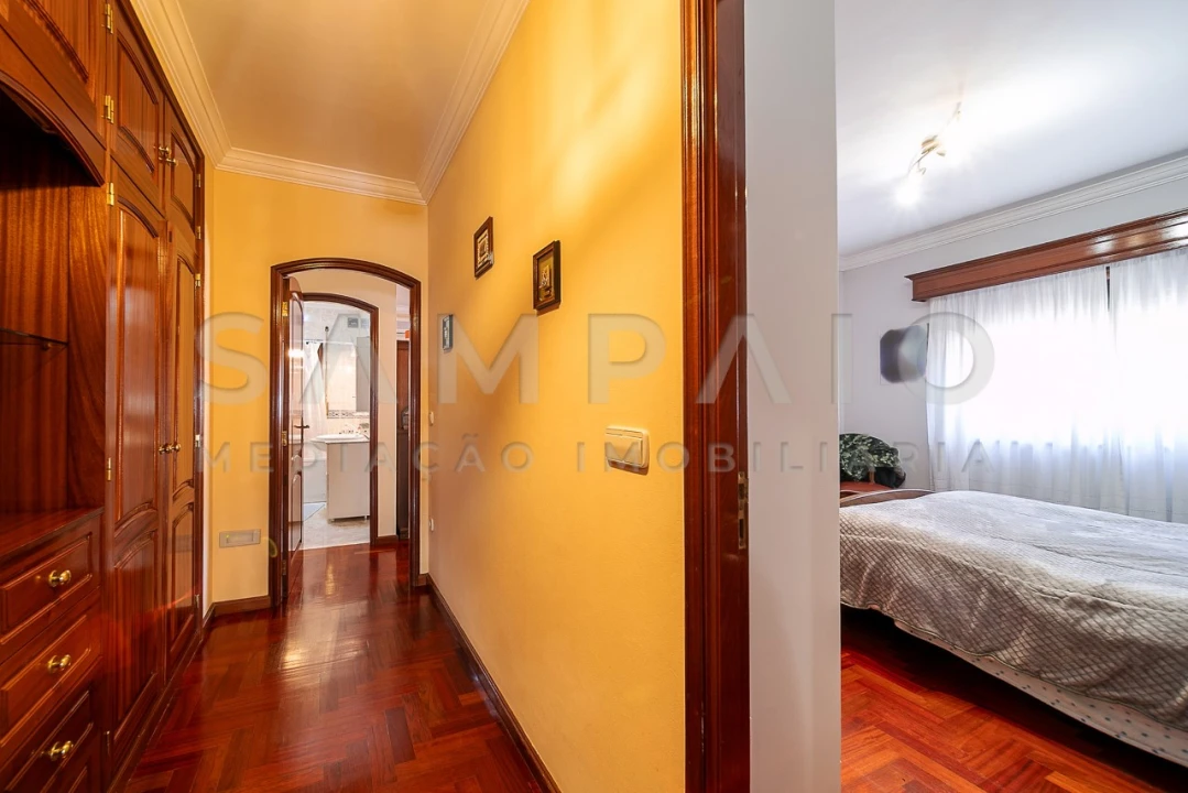 Moradia T6 para Venda em Gondomar (São Cosme), Valbom e Jovim Foto 26