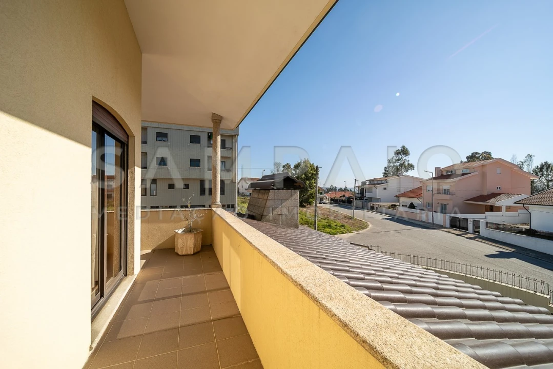 Moradia T6 para Venda em Gondomar (São Cosme), Valbom e Jovim Foto 85