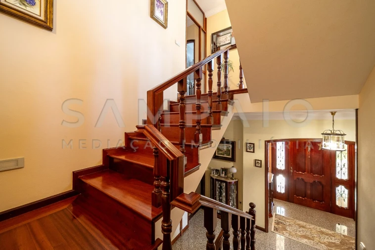 Moradia T6 para Venda em Gondomar (São Cosme), Valbom e Jovim Foto 7