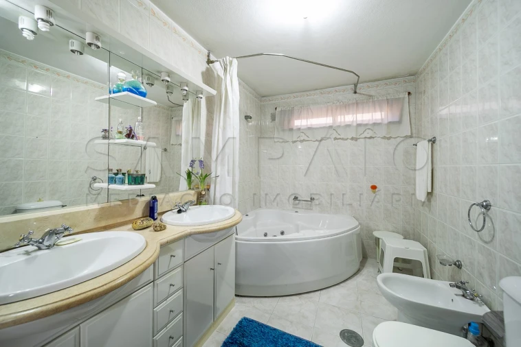 Moradia T6 para Venda em Gondomar (São Cosme), Valbom e Jovim Foto 43