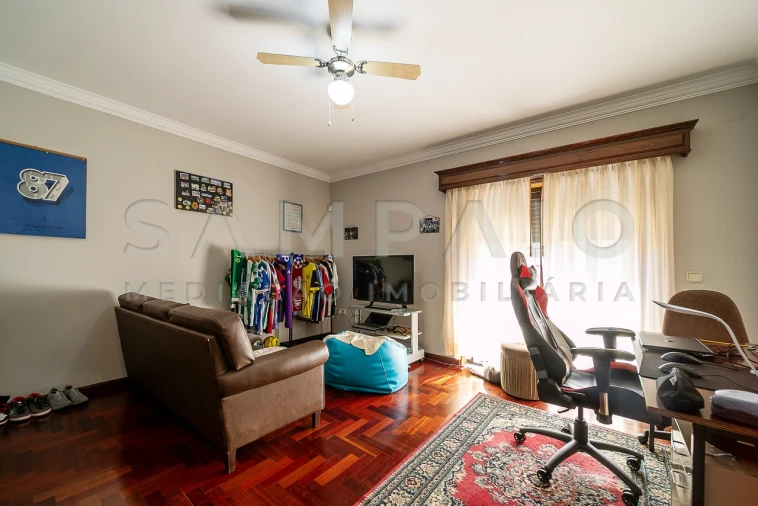 Moradia T6 para Venda em Gondomar (São Cosme), Valbom e Jovim Foto 61