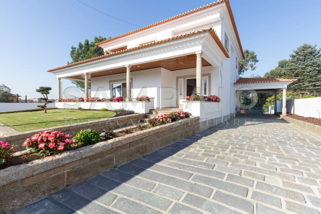 Moradia T3 para Venda em Gondomar (São Cosme), Valbom e Jovim Foto 1