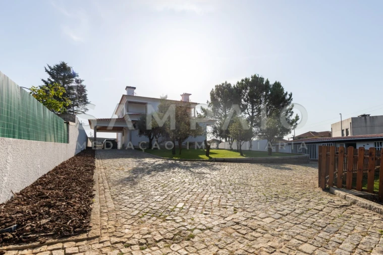 Moradia T3 para Venda em Gondomar (São Cosme), Valbom e Jovim Foto 68