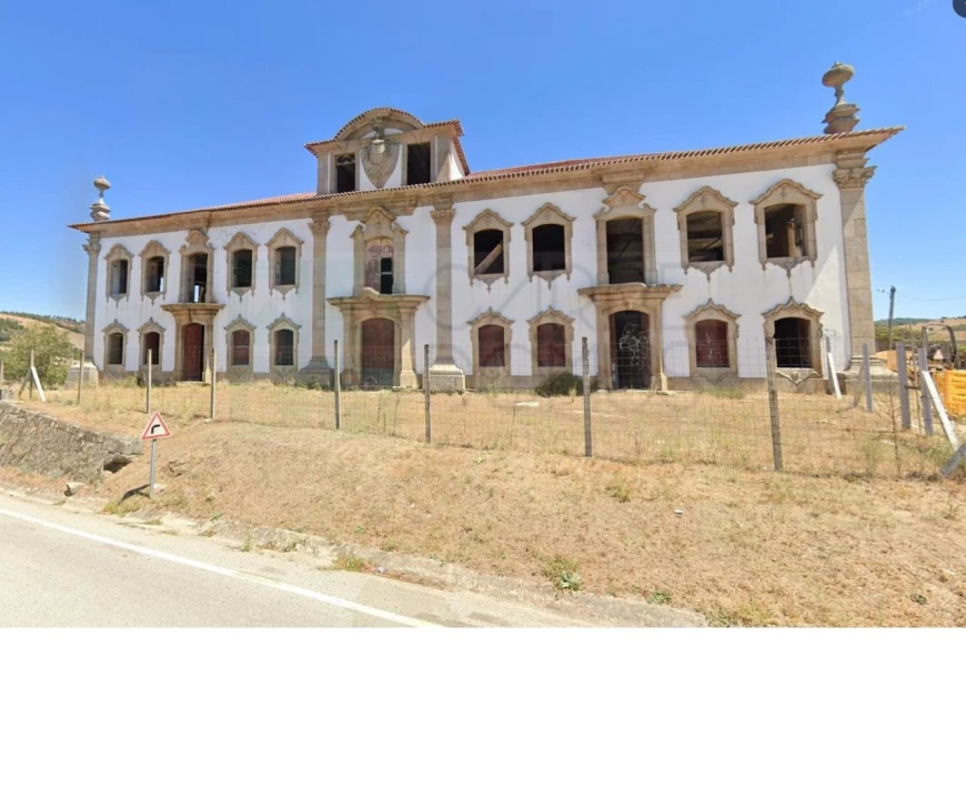 Moradia T40 para Venda em Castelo Branco Foto 19