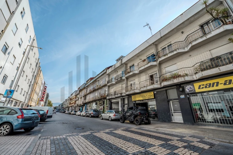 Apartamento T2 para Venda em Braga (São José de São Lázaro e São João do Souto) Foto 1