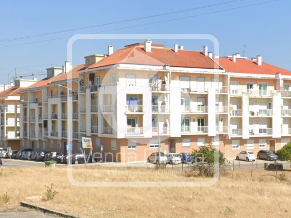 Apartamento T4 para Venda em Pinhal Novo Foto 15