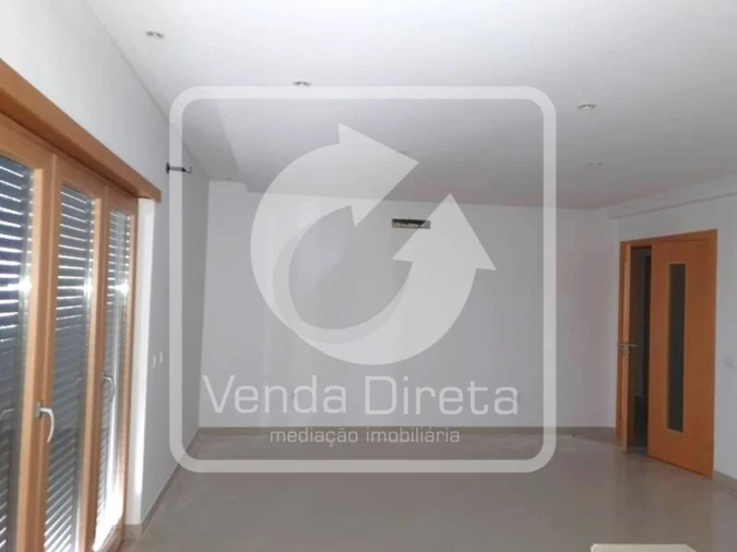 Apartamento T4 para Venda em Pinhal Novo Foto 2