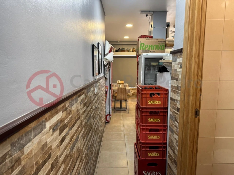 Negócio para Cedência de Quotas em Laranjeiro e Feijó Foto 15