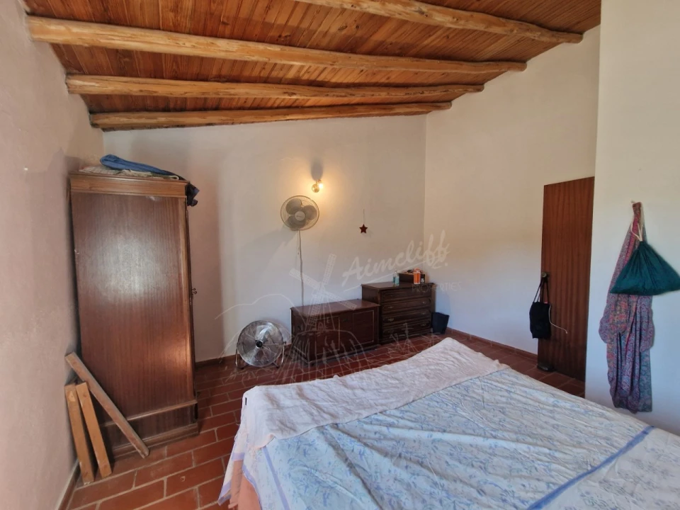 Quinta T3 para Venda em Santa Catarina da Fonte do Bispo Foto 8