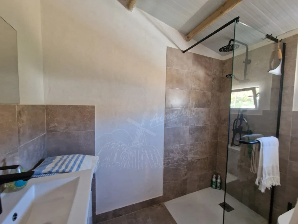 Quinta T3 para Venda em Santa Catarina da Fonte do Bispo Foto 14