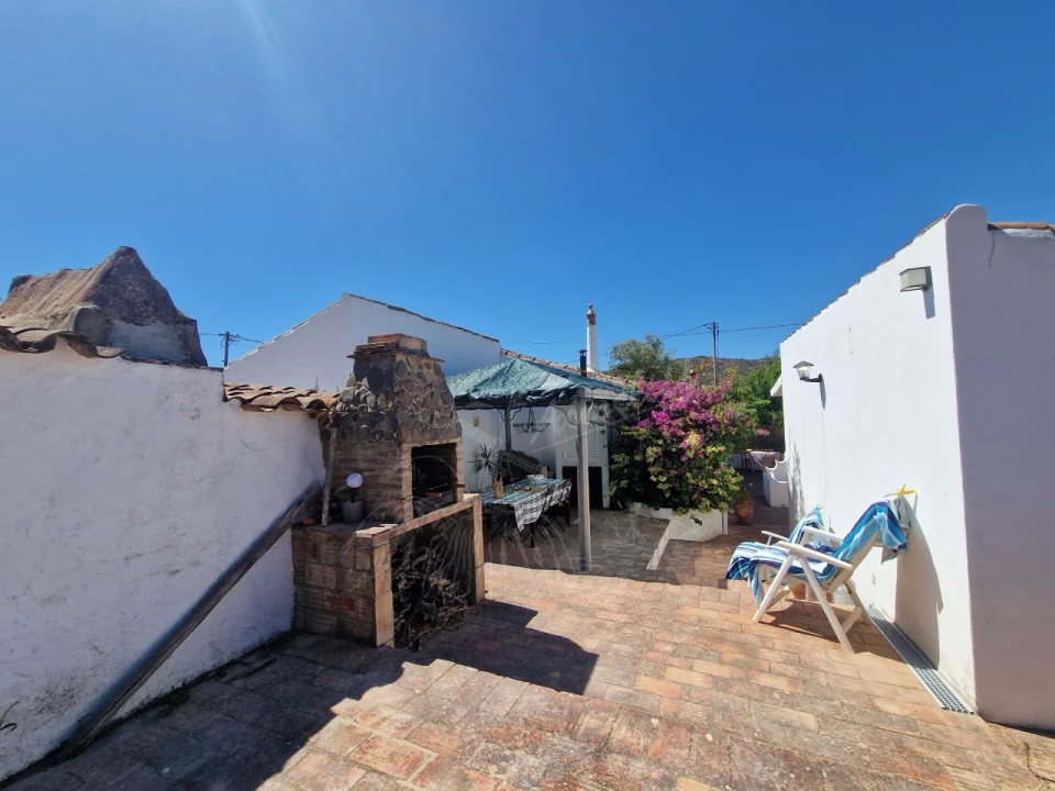 Quinta T3 para Venda em Santa Catarina da Fonte do Bispo Foto 19