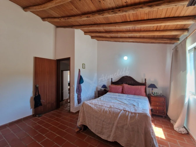 Quinta T3 para Venda em Santa Catarina da Fonte do Bispo Foto 7