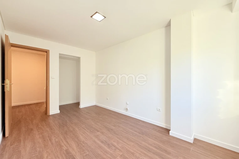 Apartamento T3 para Venda em Vila Nova de Famalicão e Calendário Foto 17