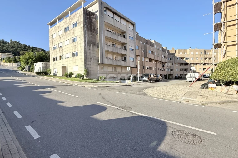 Apartamento T3 para Venda em Vila Nova de Famalicão e Calendário Foto 27