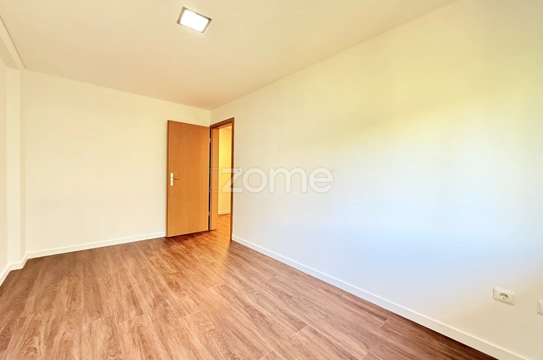 Apartamento T3 para Venda em Vila Nova de Famalicão e Calendário Foto 19