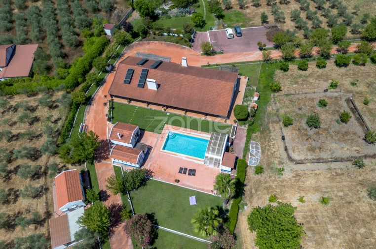 Quinta T8 para Venda em São Cristovão Foto 3